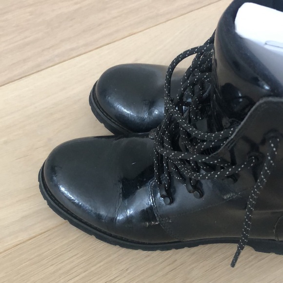 The North Face waterproof boots, size 8 - Picture 5 of 7